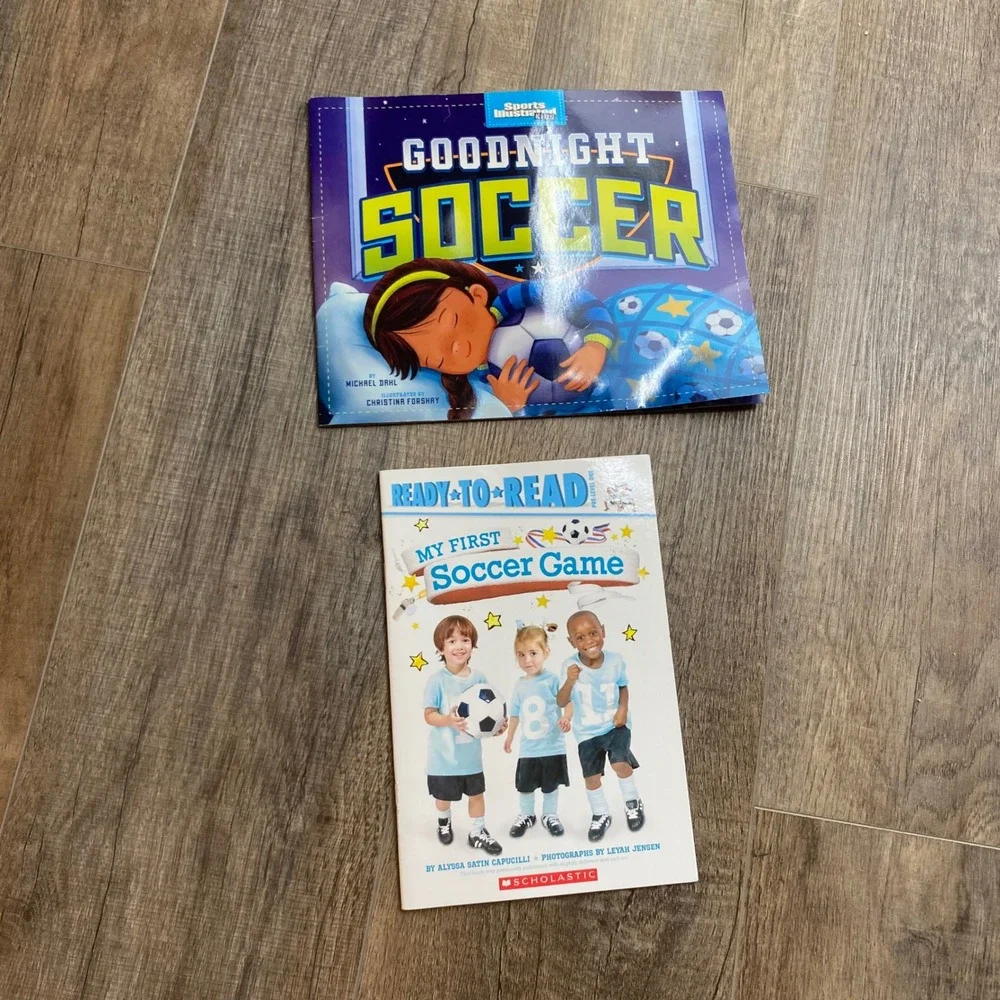 Justice Girls Blue Peace Love Soccer Shirt Sz 7 & 2 Soccer Books Bundle Kids Set